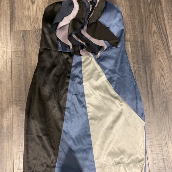 Small Ruffle Satin Dress - Picture 3 of 4